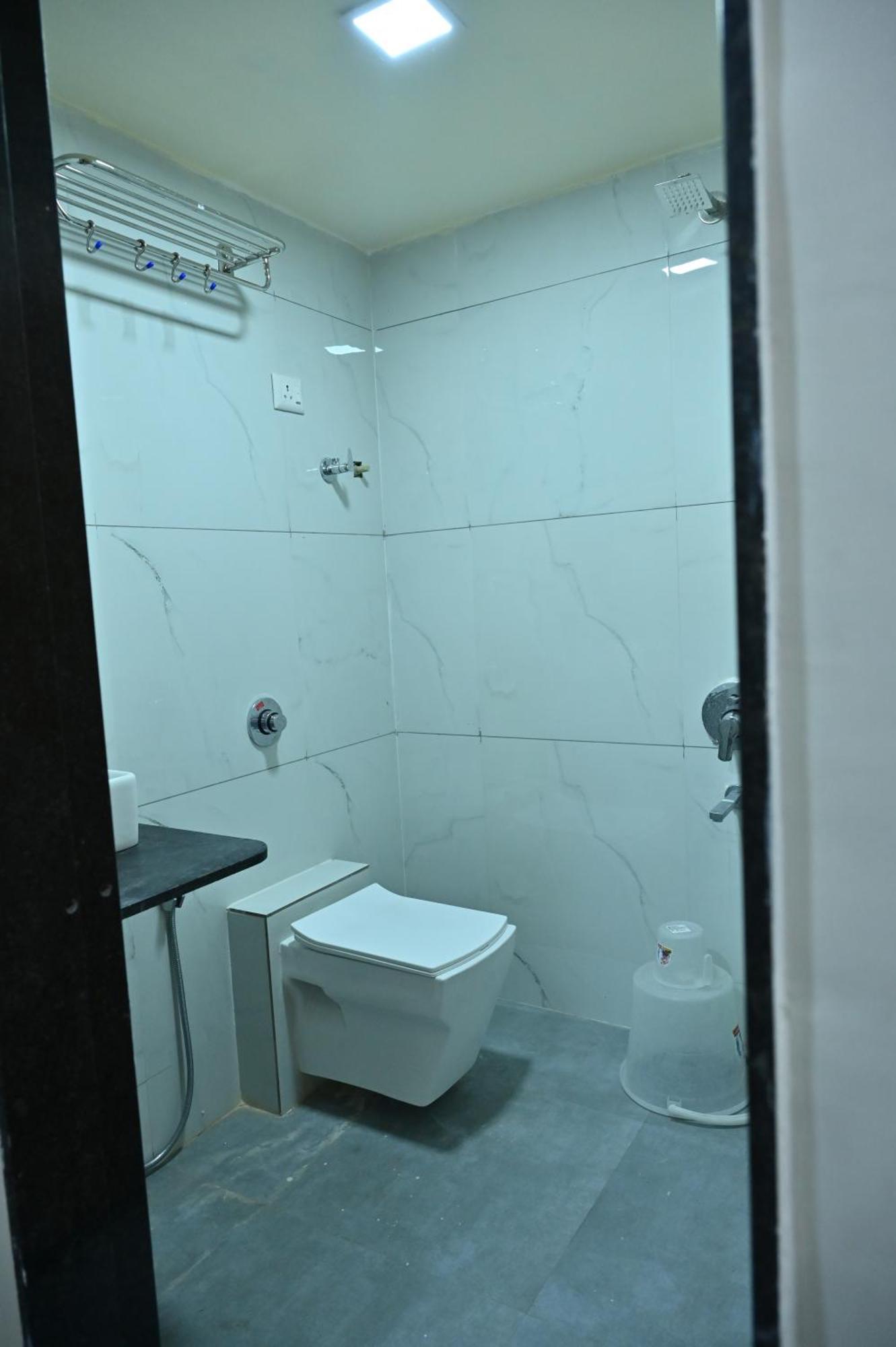 Hotel Sury Villa Amhedabad Dış mekan fotoğraf